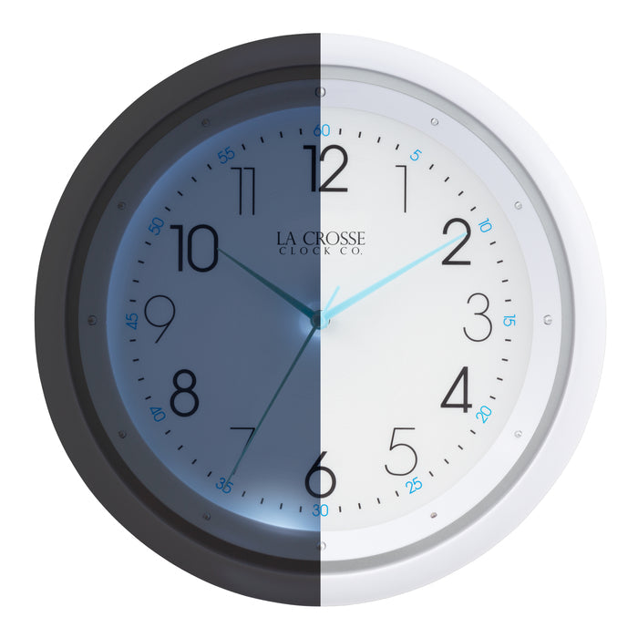 404-4525 head-on half glow image showing the clock's ability to glow in the dark