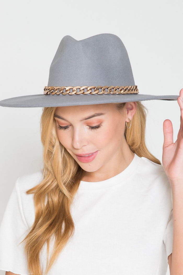 GIDDY UP GOLD CHAIN HAT