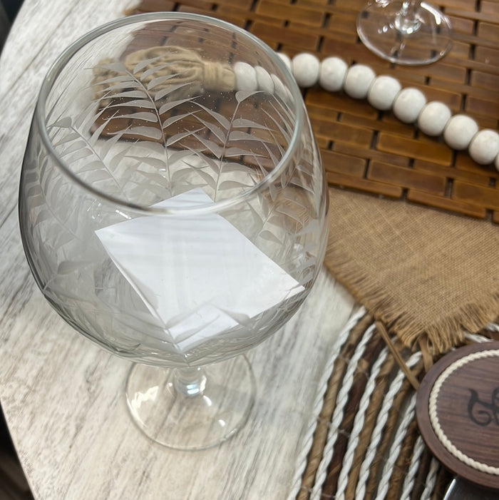 palm tree etched red wine glass