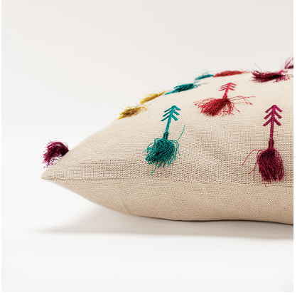 THROW PILLOW