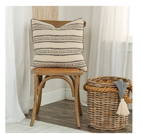 THROW PILLOW